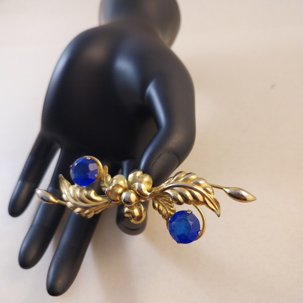 Sterling Silver and Blue Brooch - Picture 10 of 16